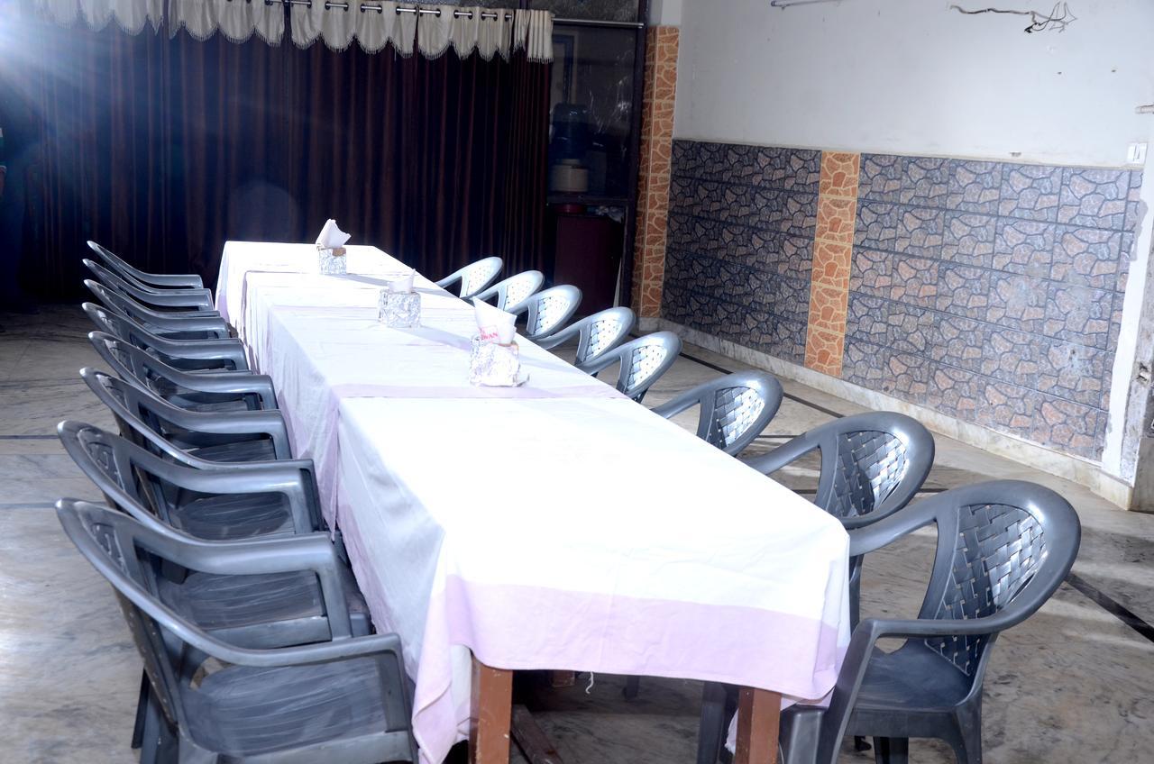 Fabhotel Sarwan Agra  Εξωτερικό φωτογραφία